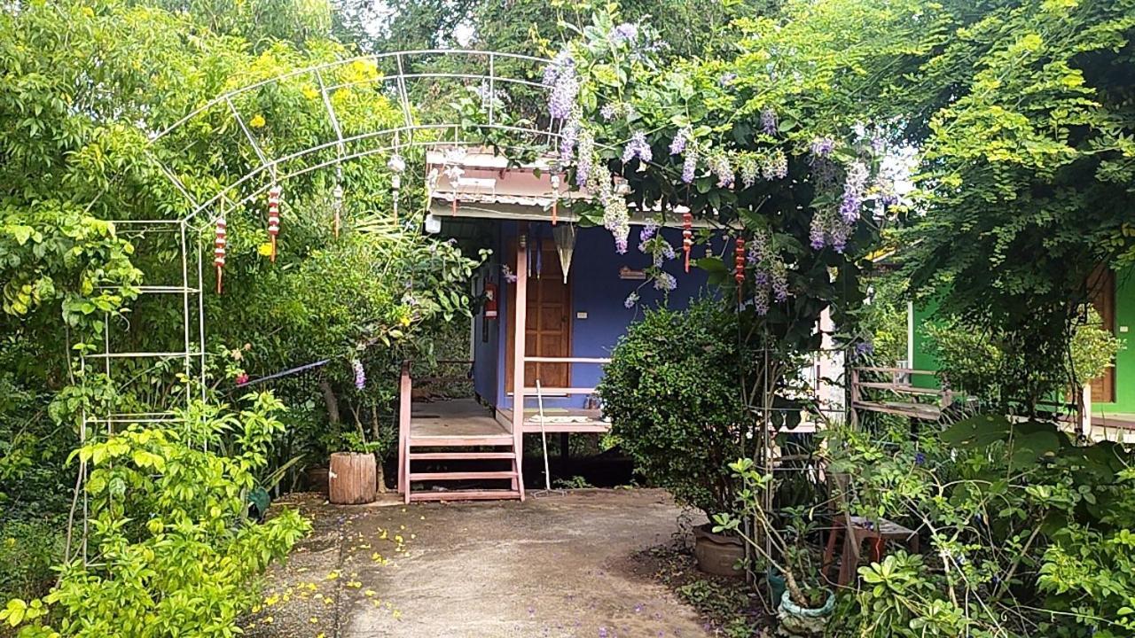 บ้านสวนนกโฮมสเตย์ Owlhouse Ban Pong Pat Exterior foto